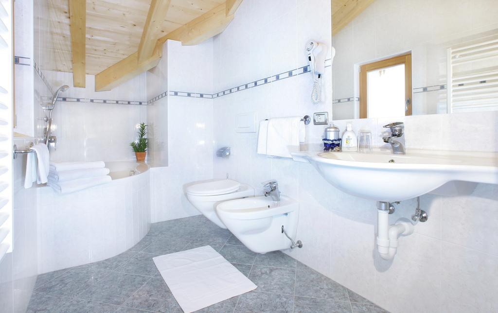 Residence Carin Selva di Val Gardena Pokoj fotografie